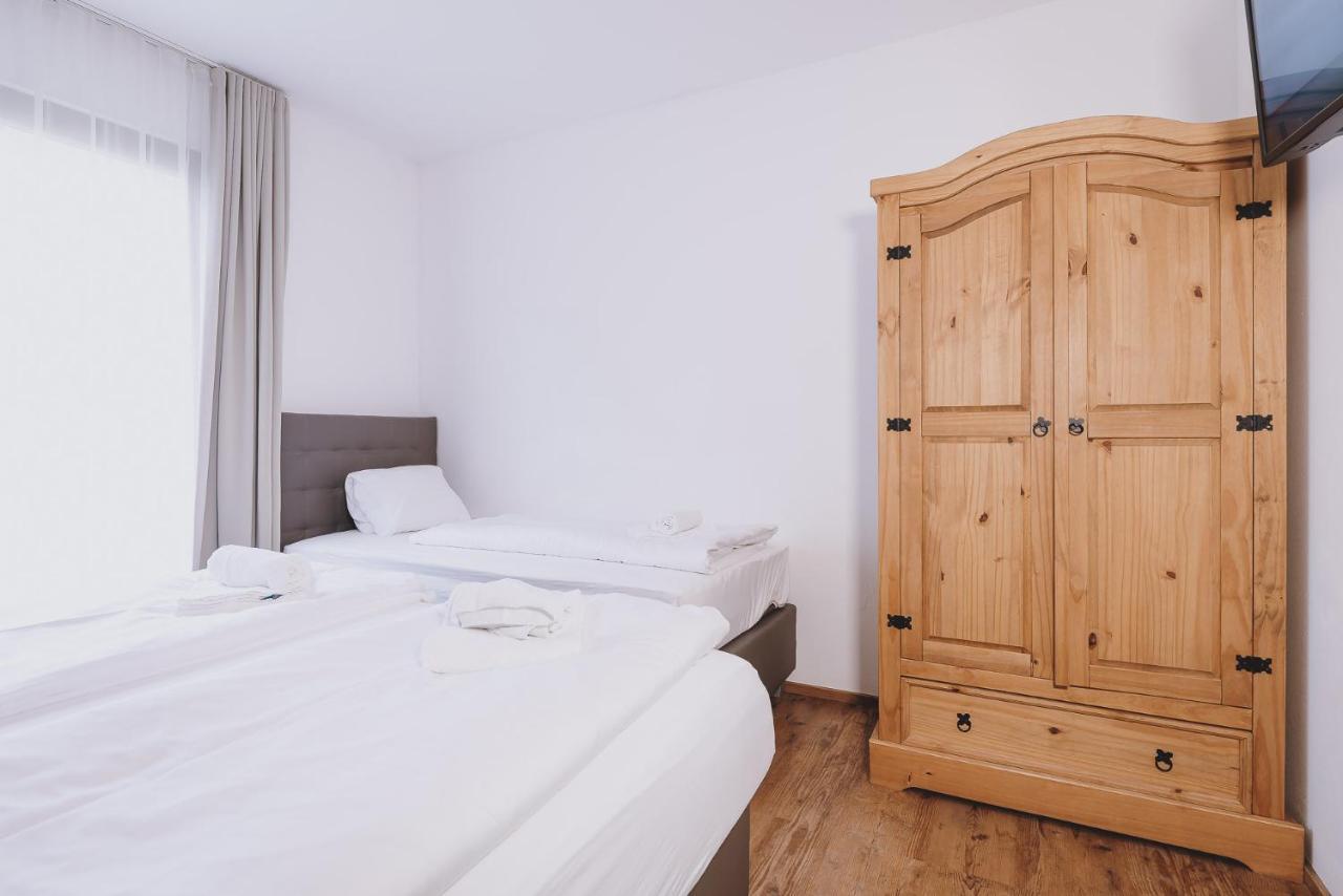 צל-אם-זי Chalet Badia By We Rent, Summercard Included מראה חיצוני תמונה